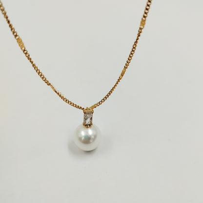 Lexi Pearl Necklace