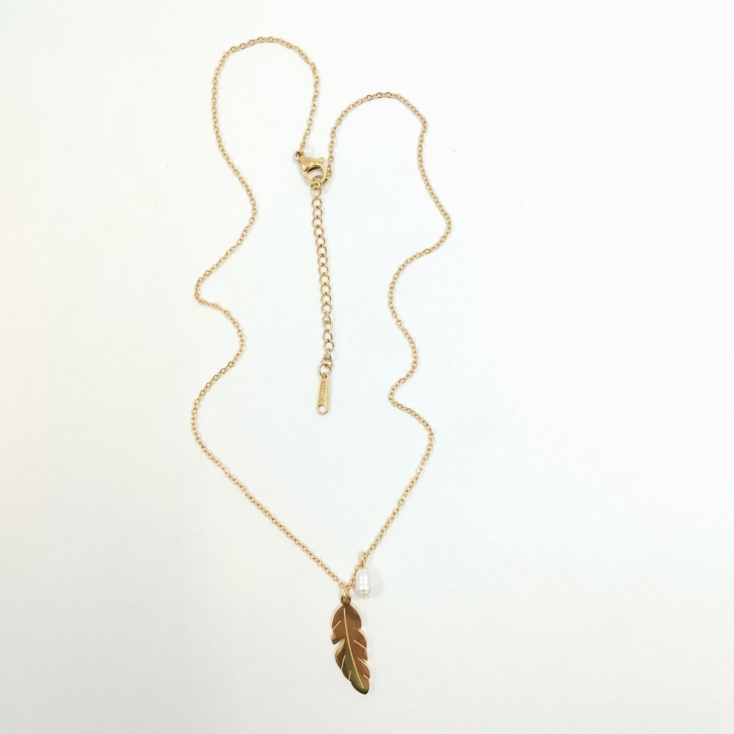 Leaf Pearl Necklace