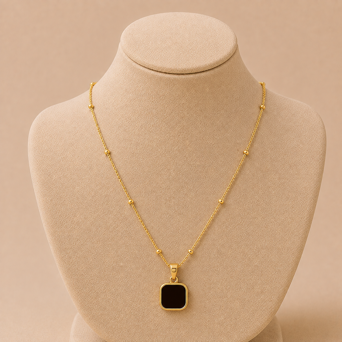 kayla Necklace (Black)