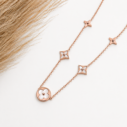 Pearl Clover Necklace