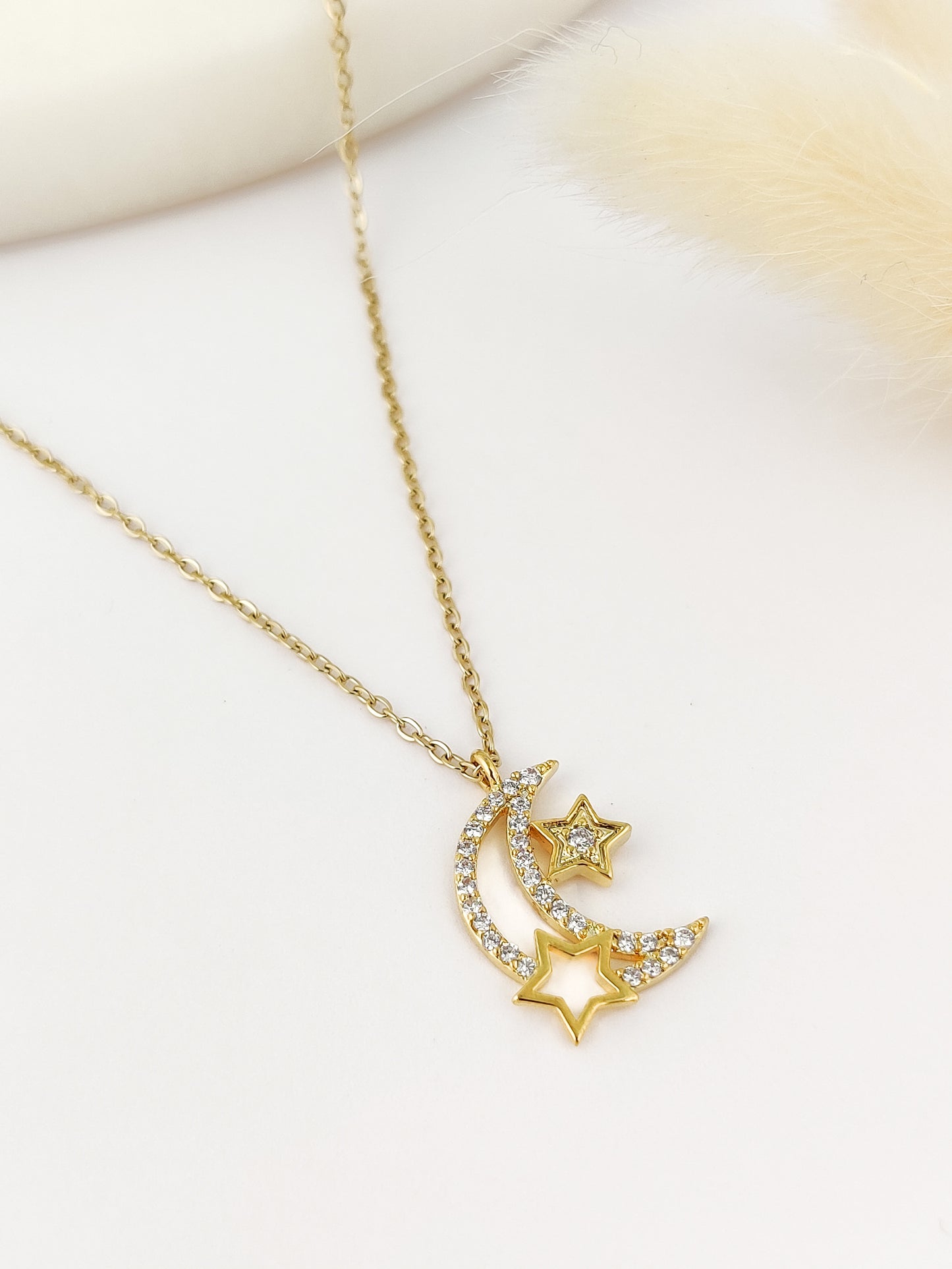 Star Moon Necklace (Gold)
