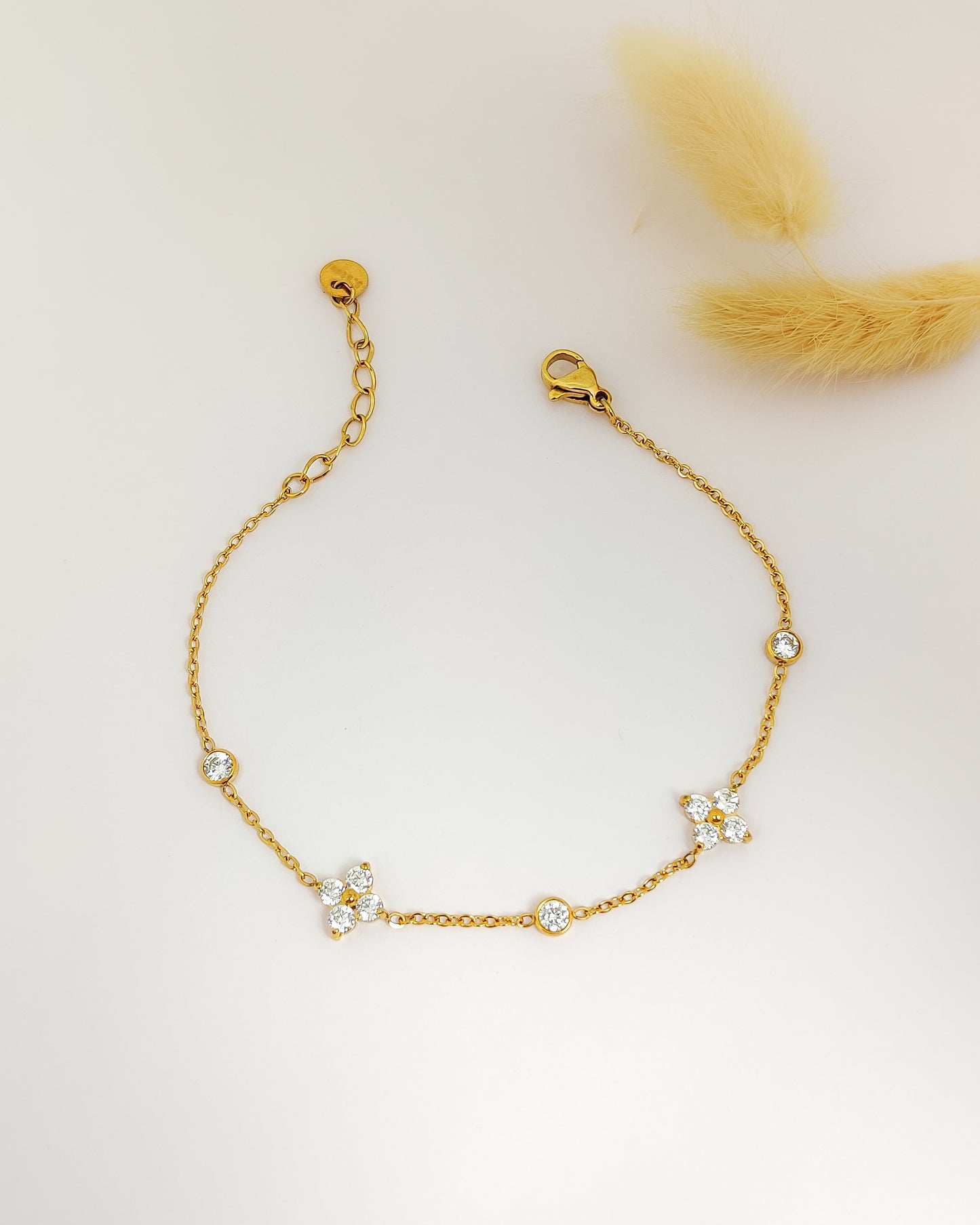 Dainty Floral Bracelet